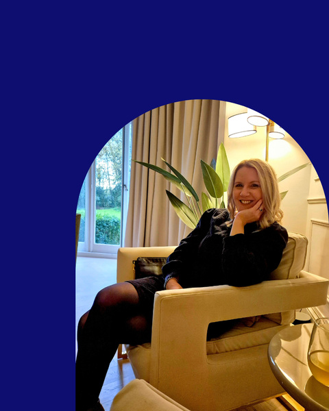 Georgina Holledge, Founder